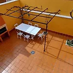 Cubo De Monjas